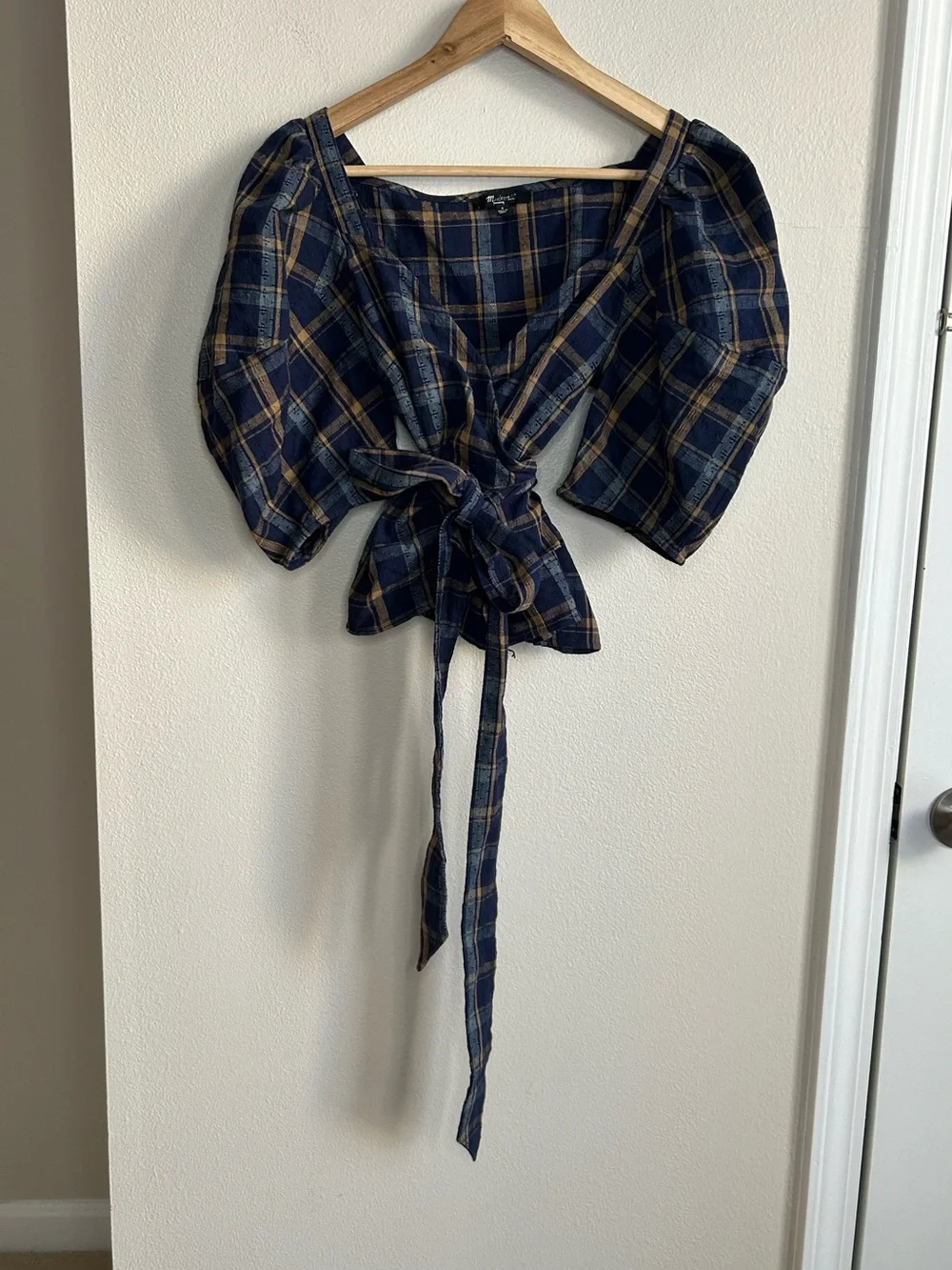 Madewell Sweetheart Wrap Ash Top Plaid Puff-Sleeve Wrap Top Navy & Brown Size S